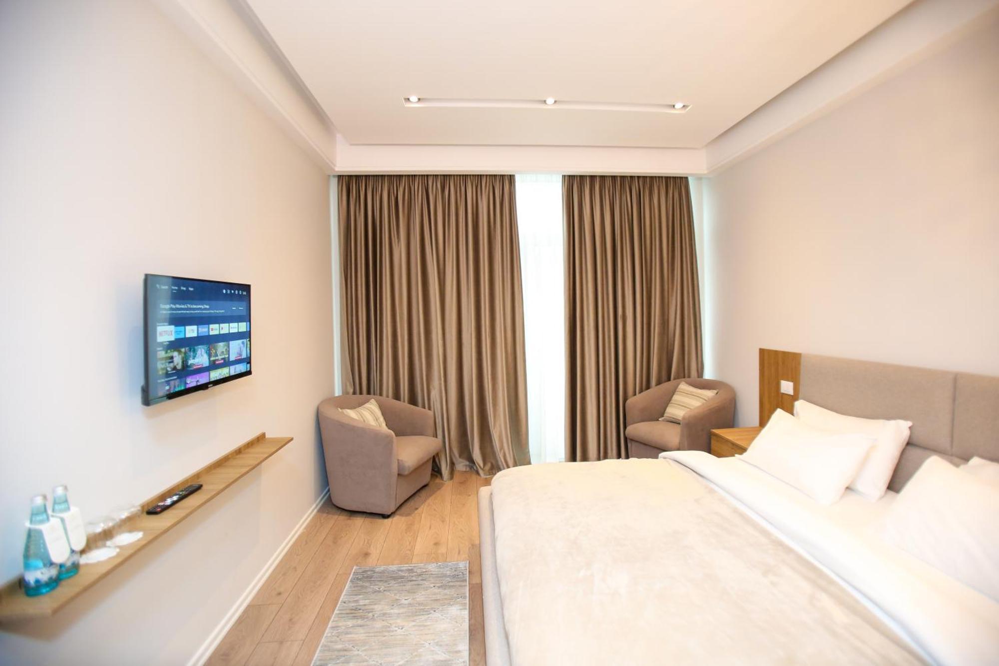 International 4* Vlore